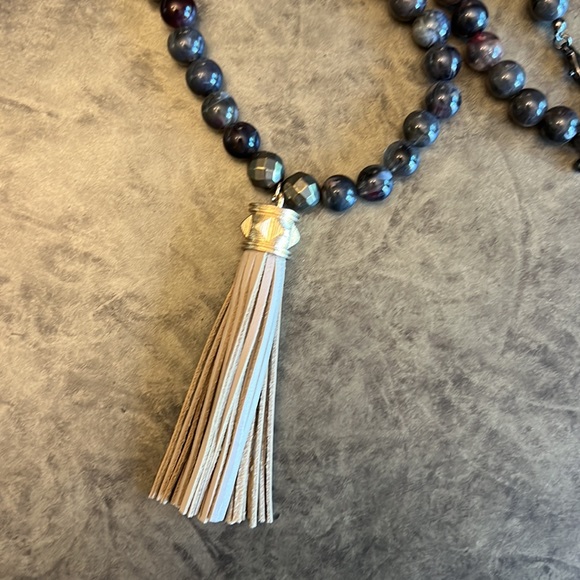 Necklace - Picture 2 of 3